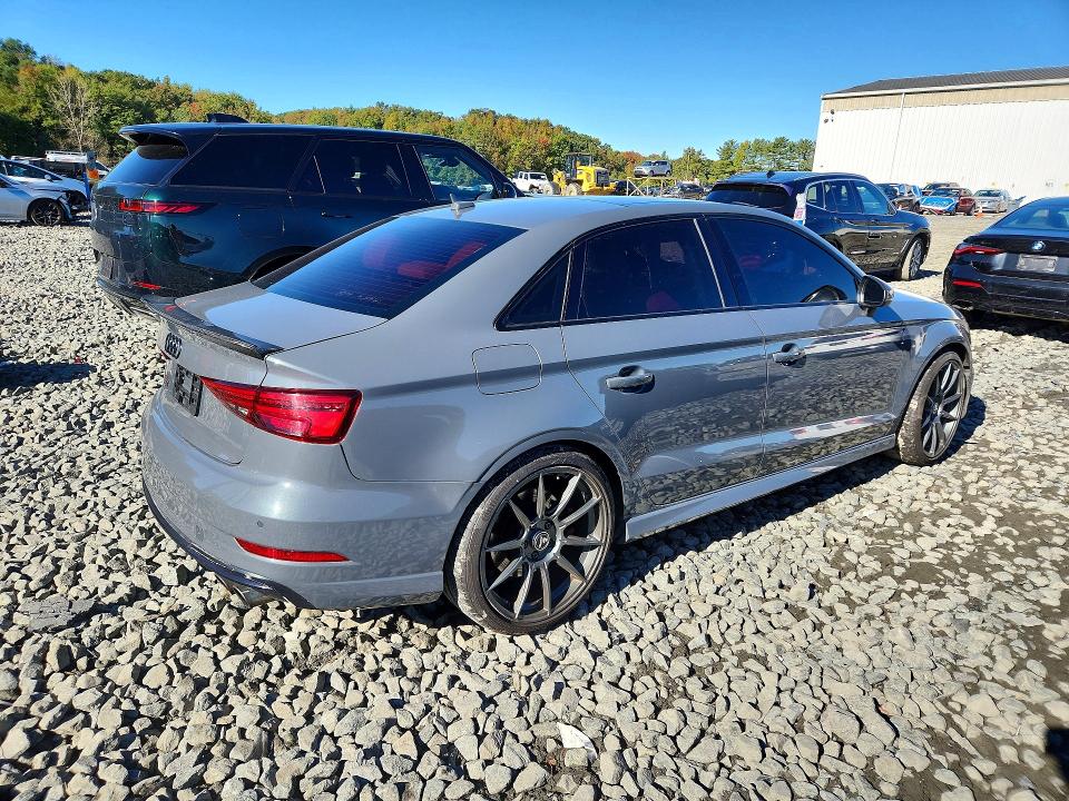 Продажа на аукционе авто 2017 Audi S3, vin: WAUB1GFF8H1032143, номер лота: 71764086