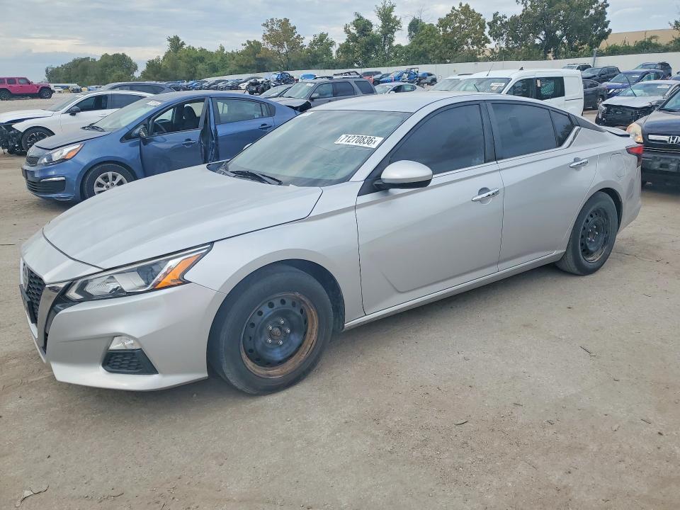 2019 Nissan Altima მანქანა იყიდება აუქციონზე, vin: 1N4BL4BV3KC242899, აუქციონის ნომერი: 71270836