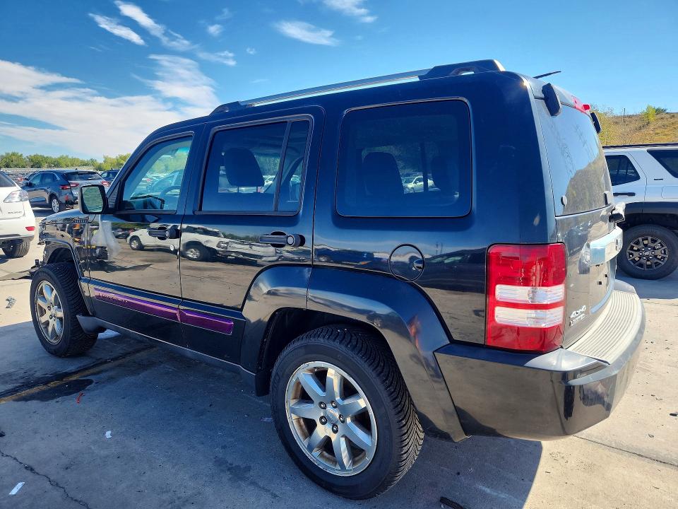 2008 Jeep Liberty მანქანა იყიდება აუქციონზე, vin: 1J8GN58K38W288147, აუქციონის ნომერი: 71029366