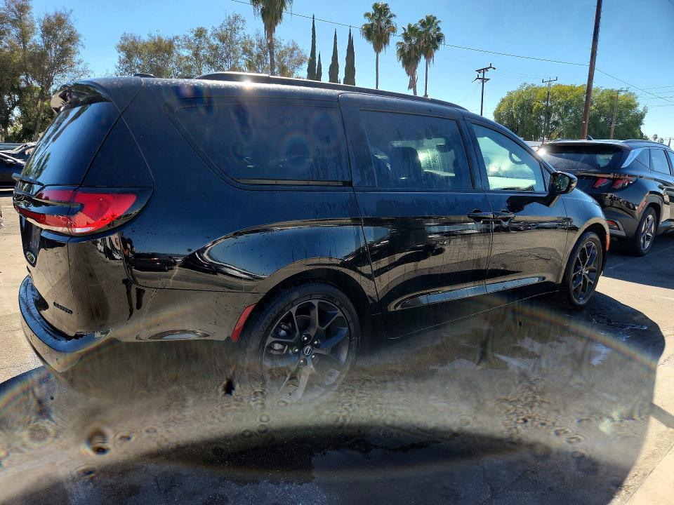 2025 Chrysler Pacifica მანქანა იყიდება აუქციონზე, vin: 2C4RC1GG2SR537582, აუქციონის ნომერი: 72411866