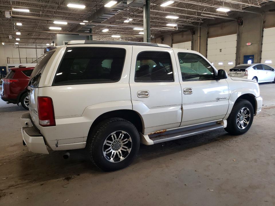 2003 Cadillac Escalade მანქანა იყიდება აუქციონზე, vin: 1GYEK63N13R174955, აუქციონის ნომერი: 71673176