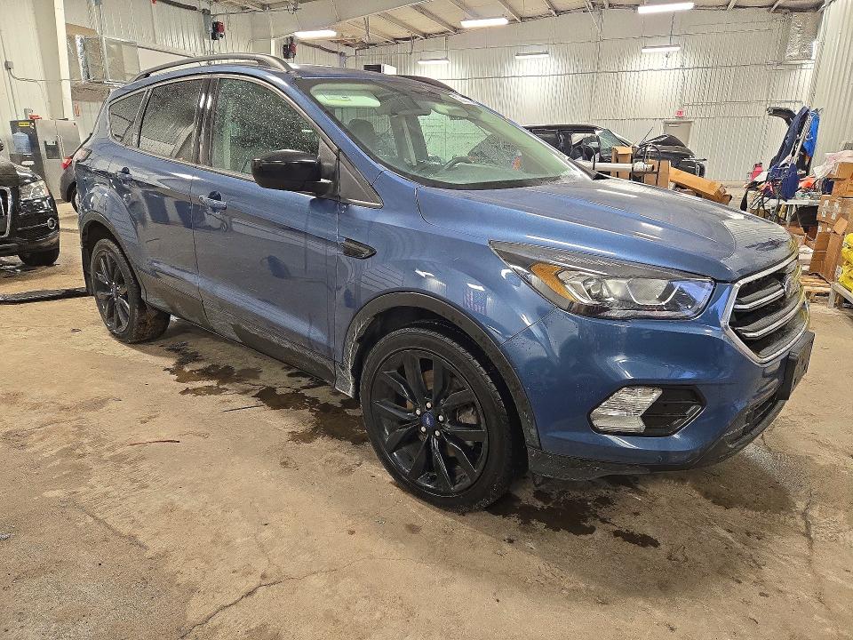 Продажа на аукционе авто 2018 Ford Escape, vin: 1FMCU9GD0JUA72093, номер лота: 73308286