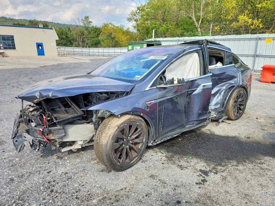 Продажа на аукционе авто 2016 Tesla Model X, vin: 5YJXCBE40GF004445, номер лота: 71586856