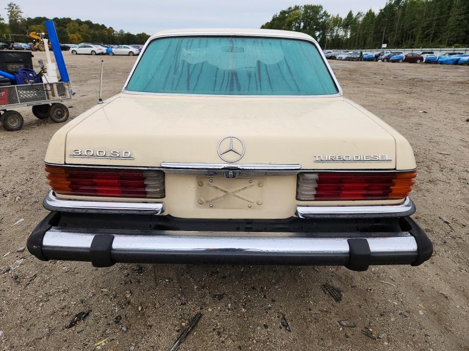 71711676 :رقم المزاد ، 11612012001353 vin ، 1978 Mercedes-benz C-class 30 مزاد بيع