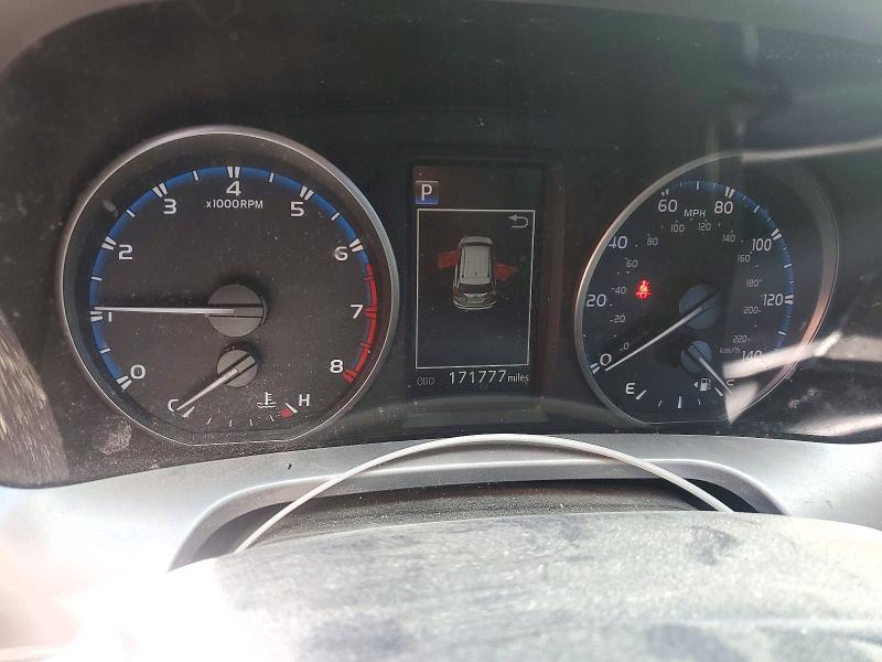 Продаж на аукціоні авто 2018 Toyota Rav4, vin: JTMBFREV0JJ229855, номер лоту: 71712266
