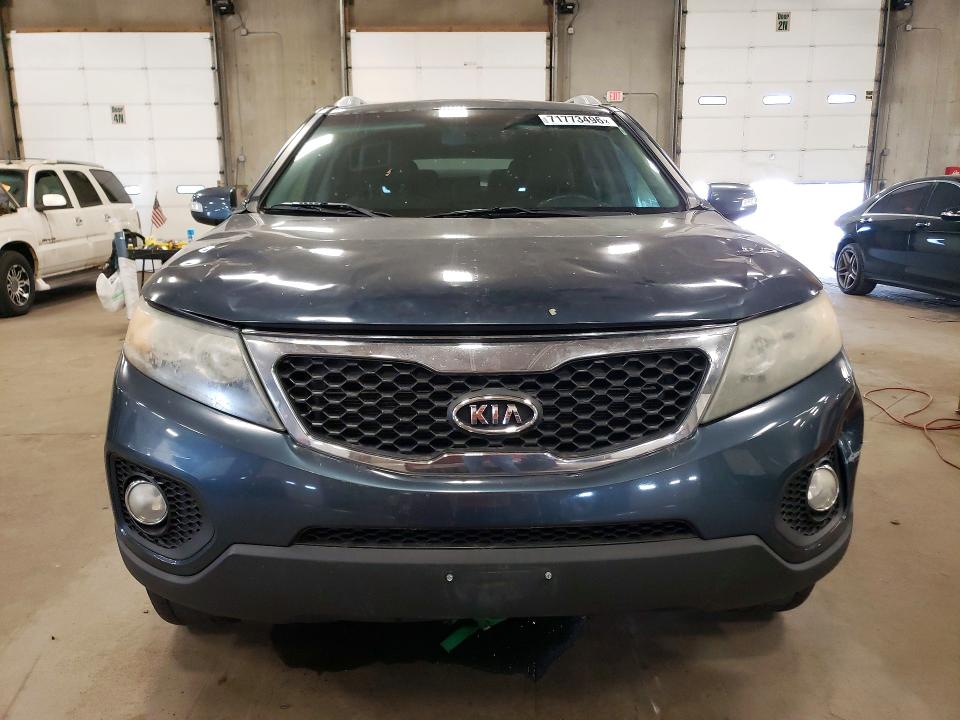 71773496 :رقم المزاد ، 5XYKU4A21BG040587 vin ، 2011 Kia Sorento مزاد بيع