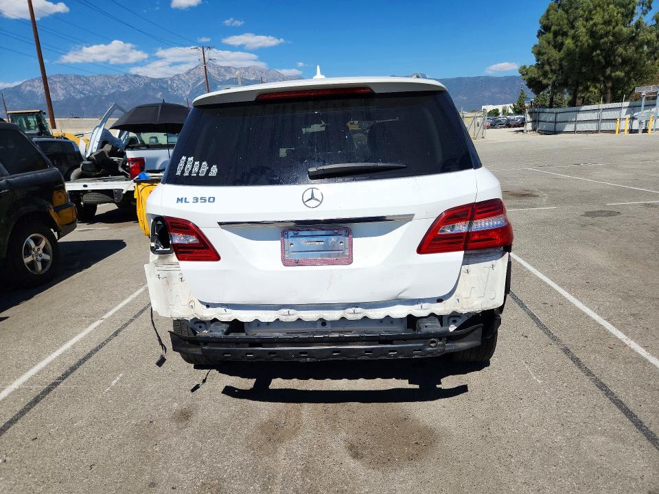 2015 Mercedes-benz Ml მანქანა იყიდება აუქციონზე, vin: 4JGDA5JB2FA560886, აუქციონის ნომერი: 71864566