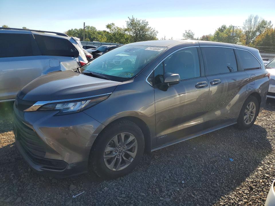 Продажа на аукционе авто 2021 Toyota Sienna, vin: 5TDKRKEC1MS014991, номер лота: 71418936