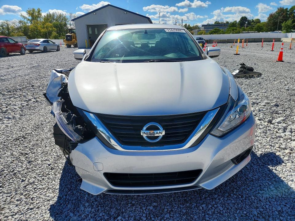 Продажа на аукционе авто 2017 Nissan Altima, vin: 1N4AL3AP5HC188166, номер лота: 71475686