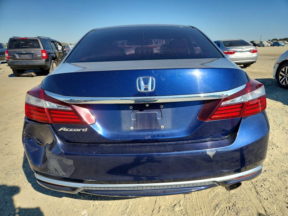 Продаж на аукціоні авто 2017 Honda Accord, vin: 1HGCR2F3XHA200729, номер лоту: 72001136