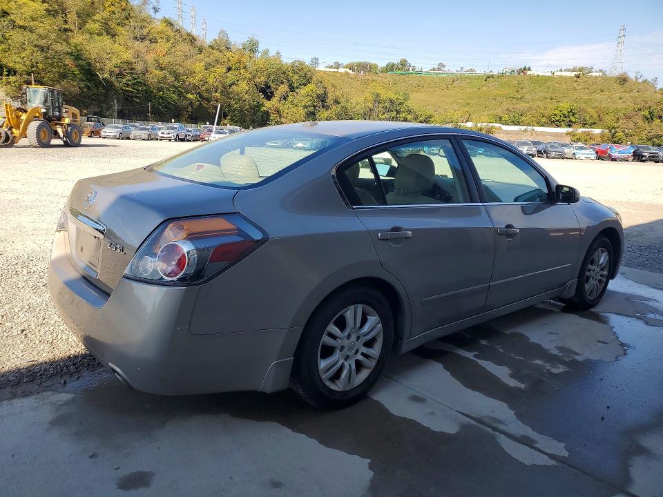 71353746 :رقم المزاد ، 1N4AL2AP8BN446069 vin ، 2011 Nissan Altima مزاد بيع