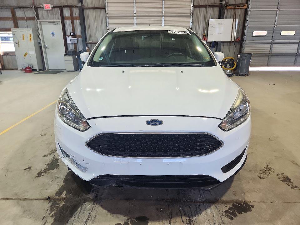 71310616 :رقم المزاد ، 1FADP3F28JL230091 vin ، 2018 Ford Focus مزاد بيع