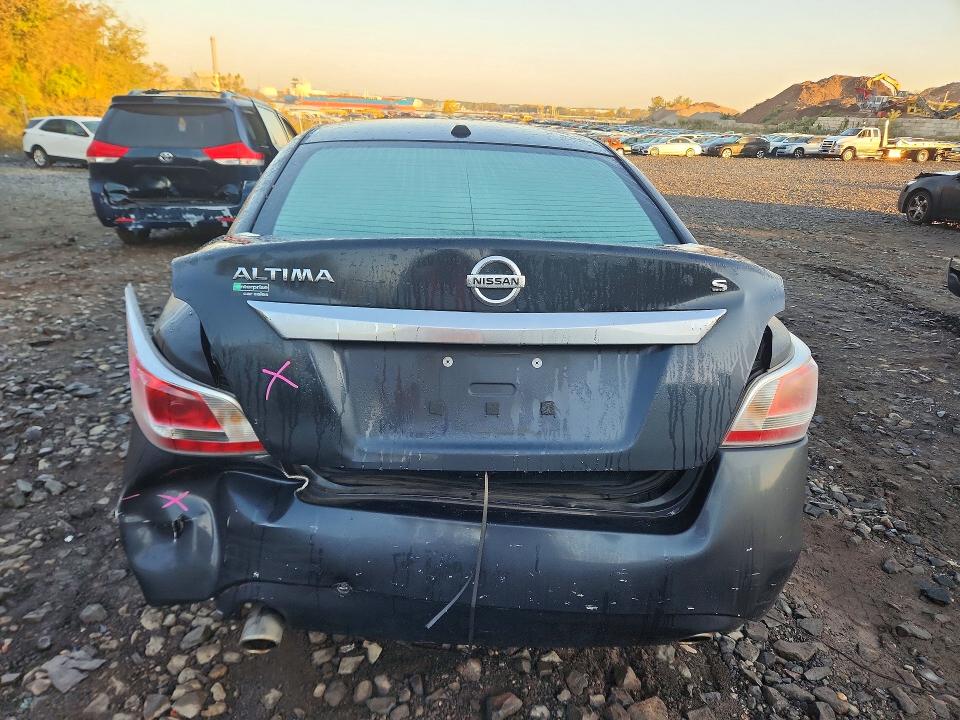 2015 Nissan Altima მანქანა იყიდება აუქციონზე, vin: 1N4AL3AP0FN886542, აუქციონის ნომერი: 72515686
