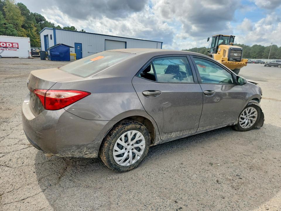 71177886 :رقم المزاد ، 5YFBURHE0KP871698 vin ، 2019 Toyota Corolla مزاد بيع