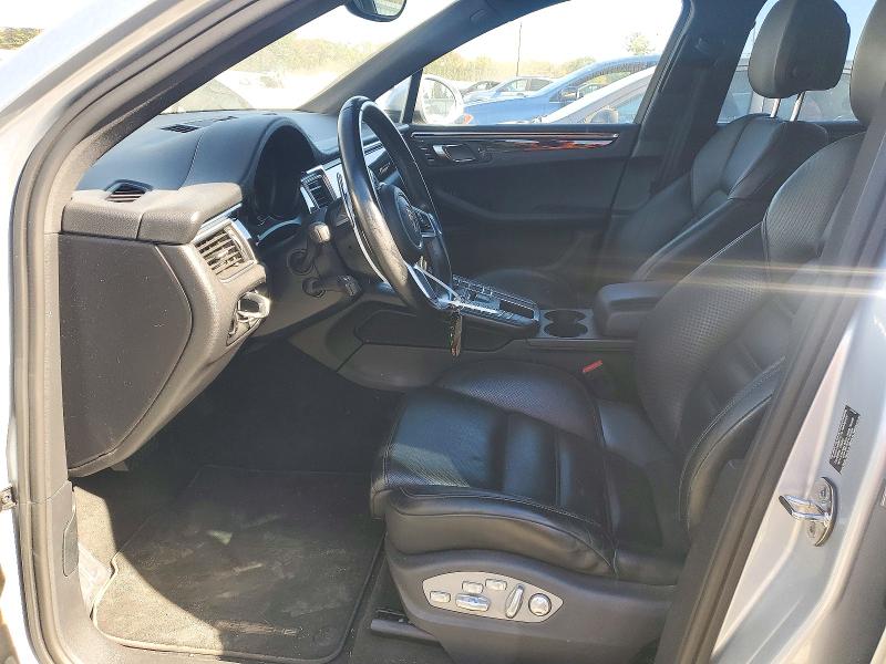 71322126 :رقم المزاد ، WP1AB2A56FLB54965 vin ، 2015 Porsche Macan مزاد بيع