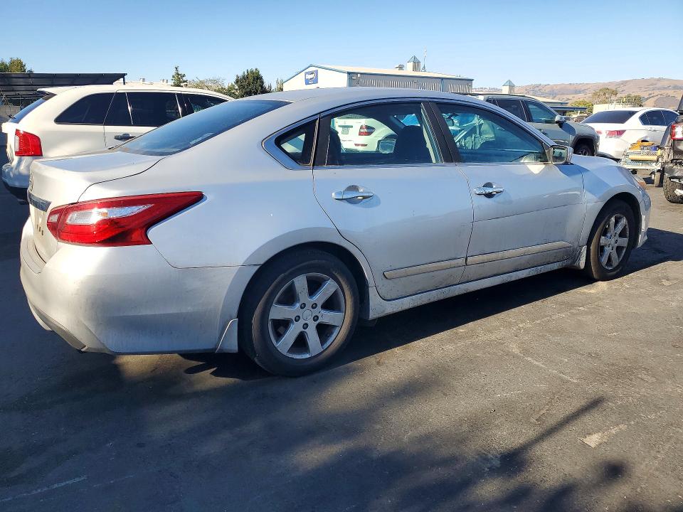 2016 Nissan Altima მანქანა იყიდება აუქციონზე, vin: 1N4AL3AP4GC178114, აუქციონის ნომერი: 71966956