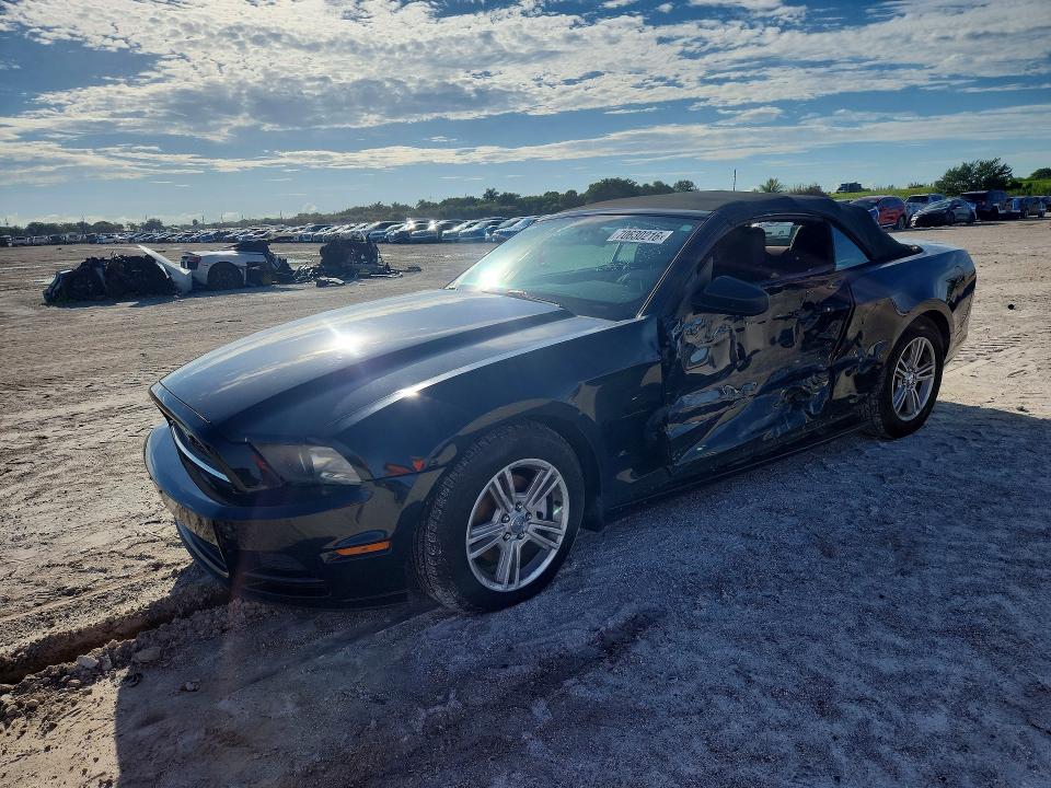 Продаж на аукціоні авто 2014 Ford Mustang, vin: 1ZVBP8EM2E5227163, номер лоту: 70630216