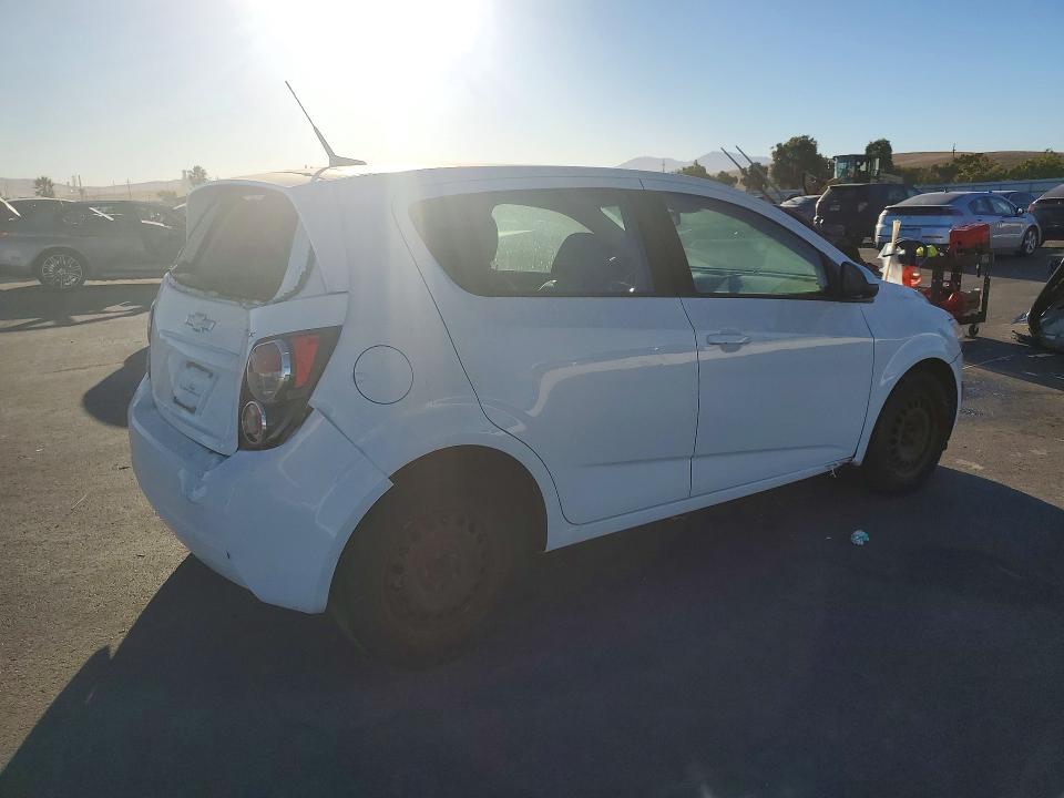 73359186 :رقم المزاد ، 1G1JA6SH0D4200035 vin ، 2013 Chevrolet Sonic مزاد بيع
