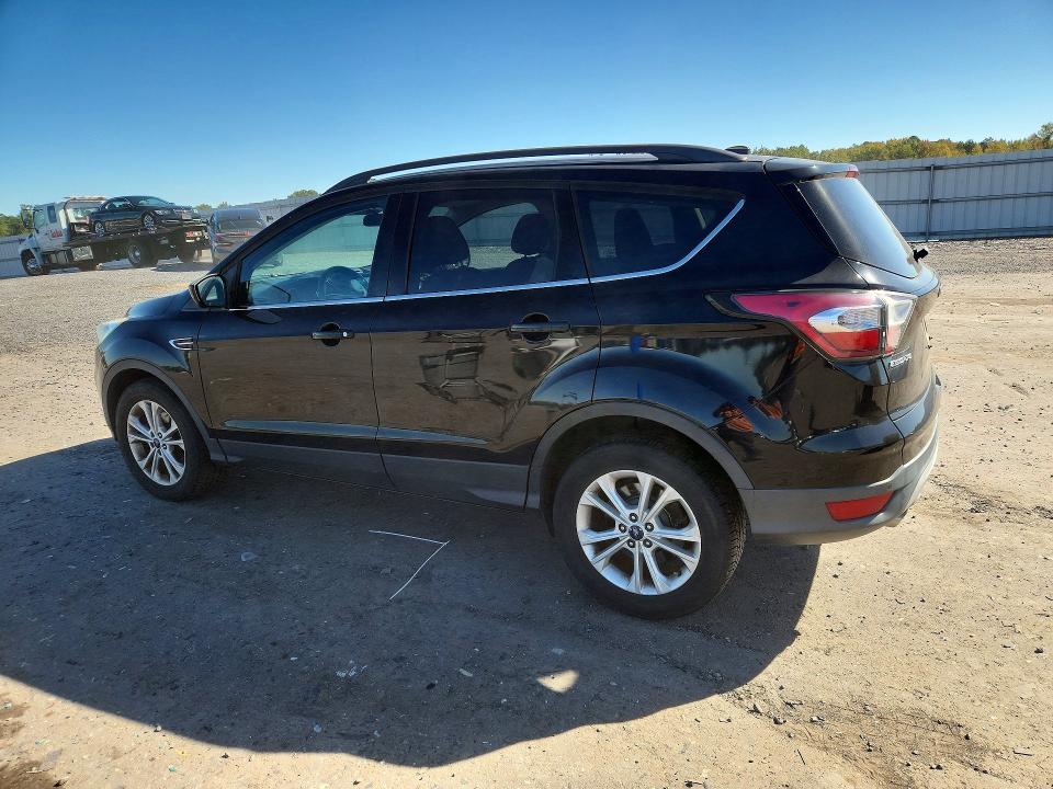 Продажа на аукционе авто 2017 Ford Escape, vin: 1FMCU0GD5HUA59622, номер лота: 73762656