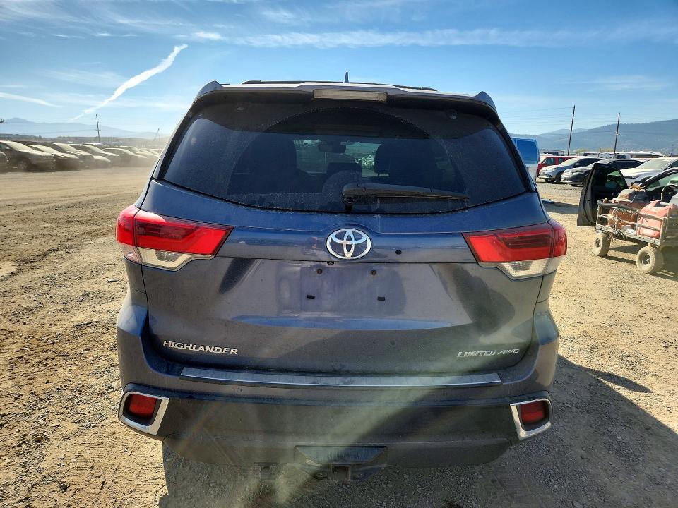 Продаж на аукціоні авто 2017 Toyota Highlander, vin: 5TDDZRFH8HS386815, номер лоту: 71879786