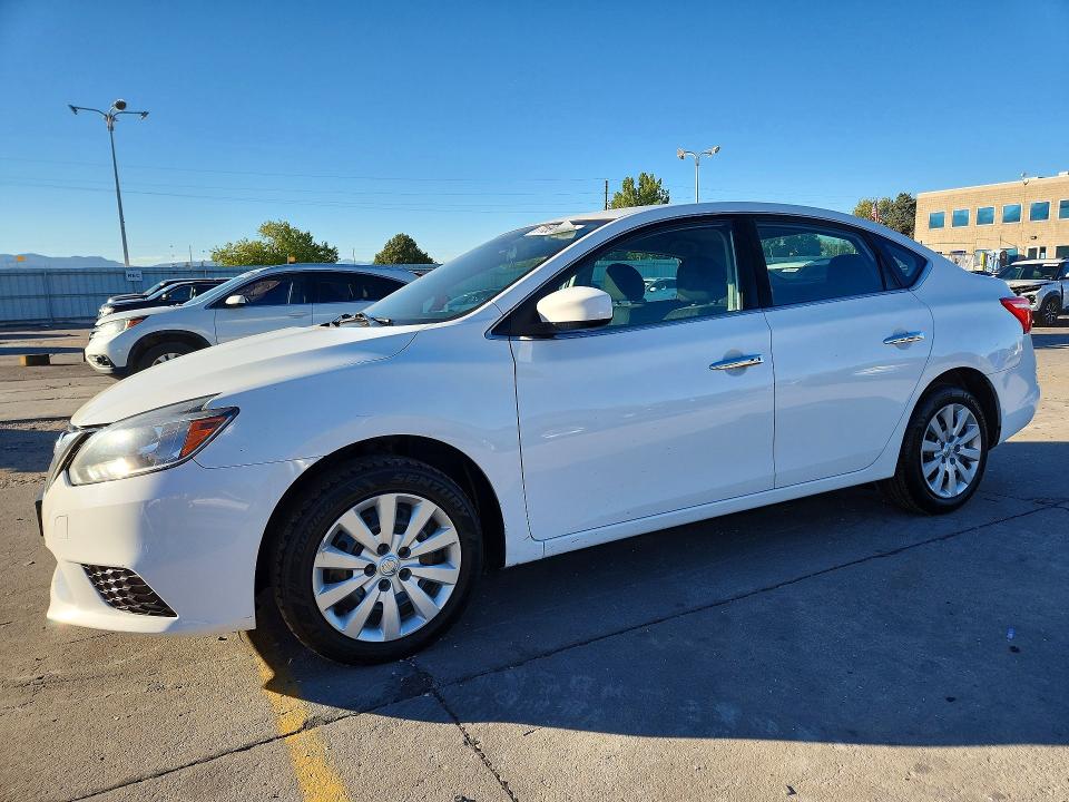 2017 Nissan Sentra მანქანა იყიდება აუქციონზე, vin: 3N1AB7AP3HY354781, აუქციონის ნომერი: 71591716