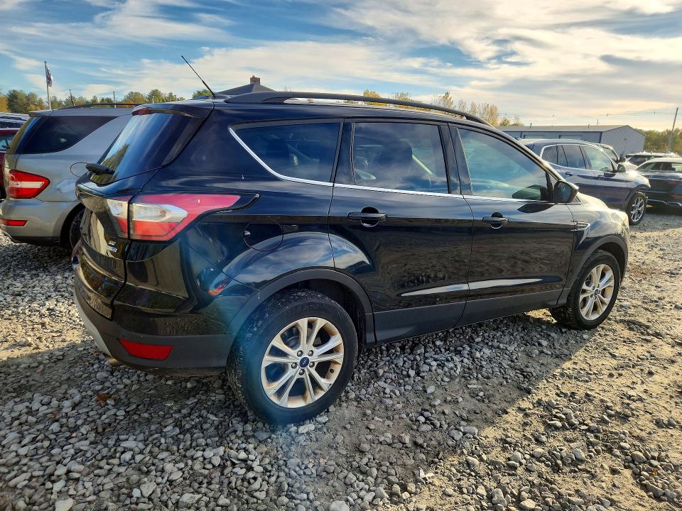 Продаж на аукціоні авто 2017 Ford Escape, vin: 1FMCU9GD3HUC30243, номер лоту: 72259796