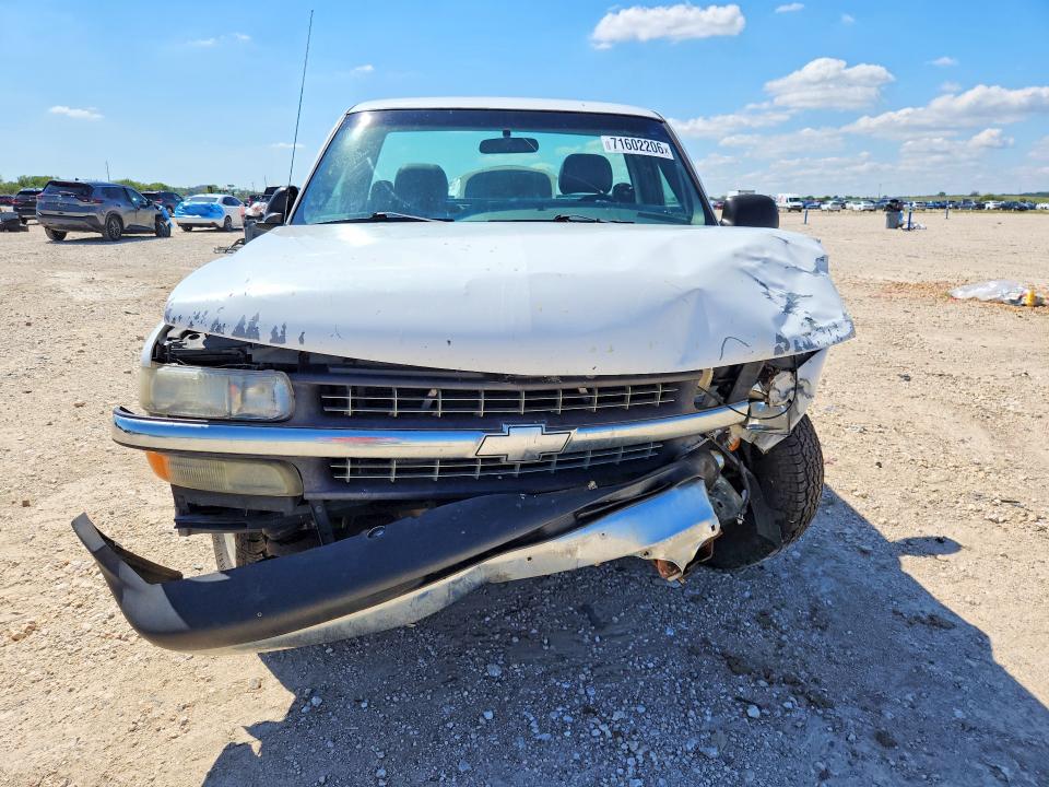 Продаж на аукціоні авто 2002 Chevrolet Silverado, vin: 1GCEC14W72Z209123, номер лоту: 71602206