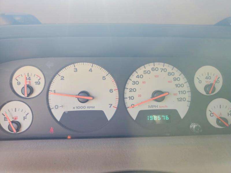 2001 Jeep Grand Cherokee მანქანა იყიდება აუქციონზე, vin: 1J4GX58N31C648627, აუქციონის ნომერი: 71461076