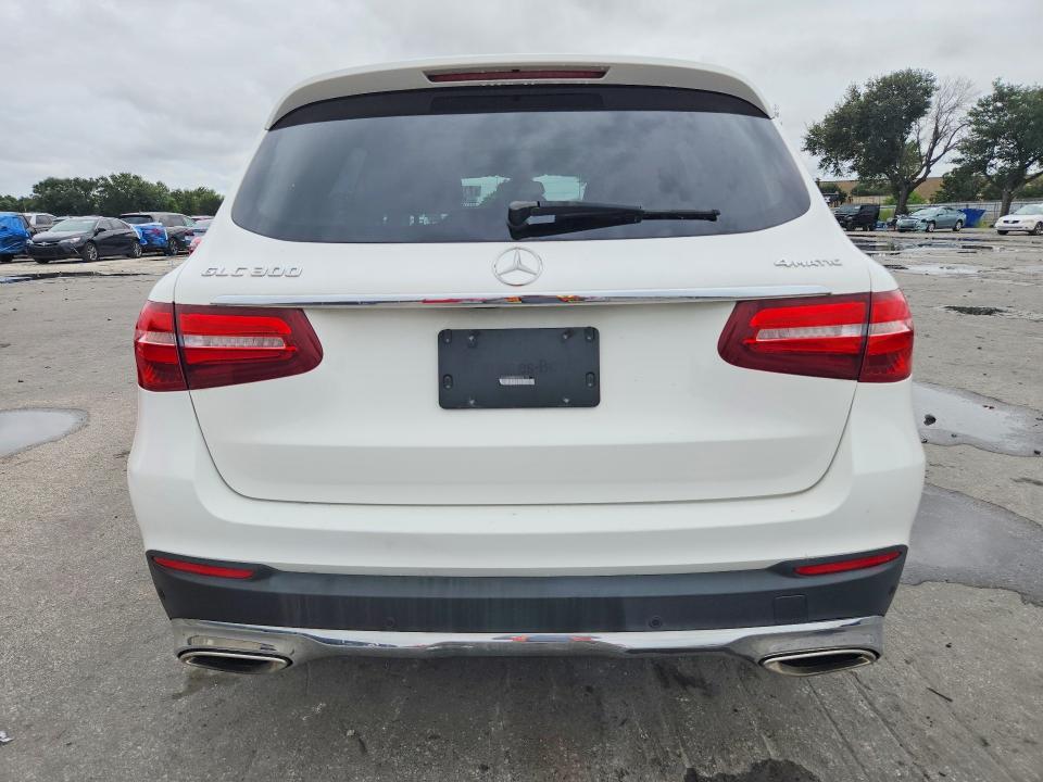 71714736 :رقم المزاد ، WDC0G4KB5JV035178 vin ، 2018 Mercedes-benz Glc مزاد بيع