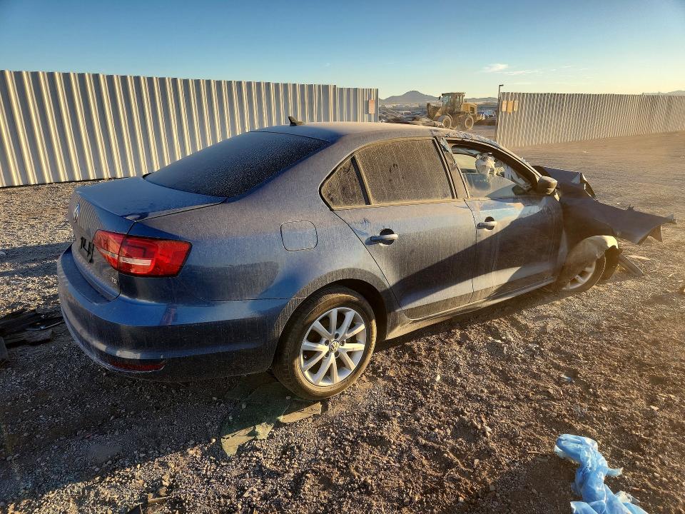 61059536 :رقم المزاد ، 3VWD17AJ1FM257282 vin ، 2015 Volkswagen Jetta مزاد بيع