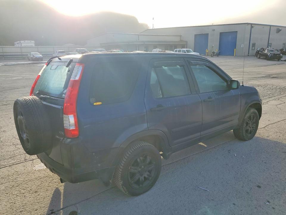 Продажа на аукционе авто 2005 Honda Cr-v, vin: JHLRD78535C051635, номер лота: 71775006