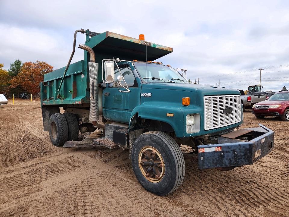 71417126 :رقم المزاد ، 1GBP7H1J7PJ101240 vin ، 1993 Chevrolet C7 مزاد بيع