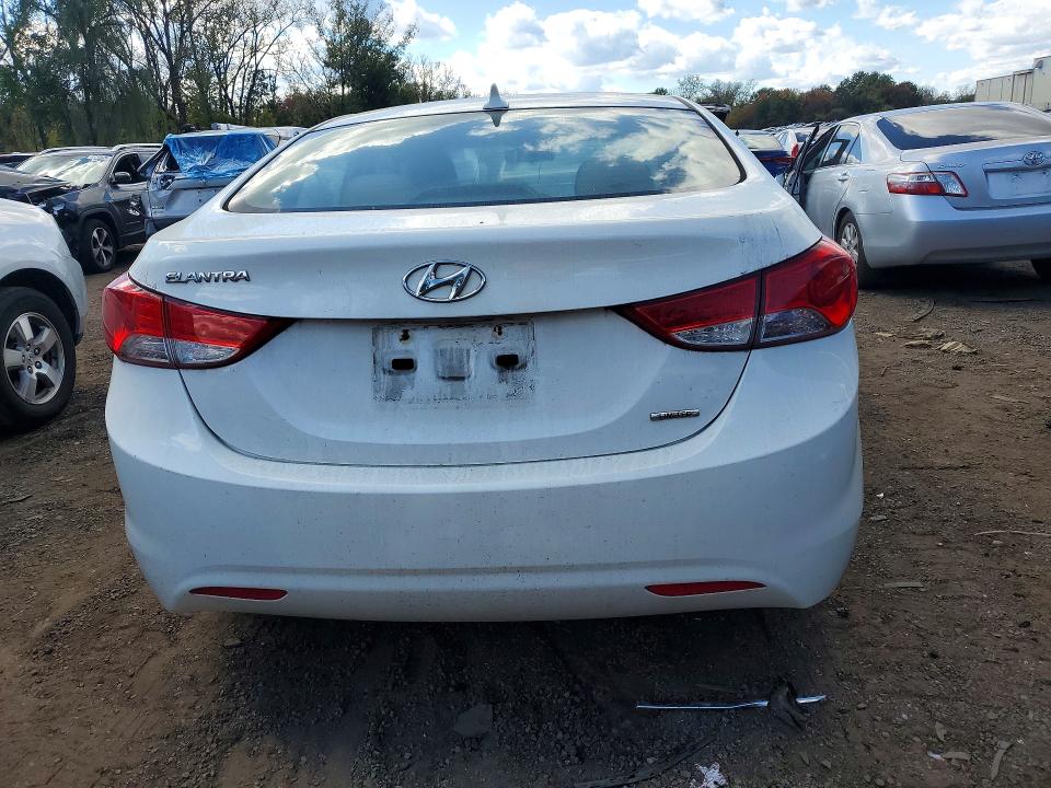 2011 Hyundai Elantra მანქანა იყიდება აუქციონზე, vin: 5NPDH4AE6BH001249, აუქციონის ნომერი: 72397986