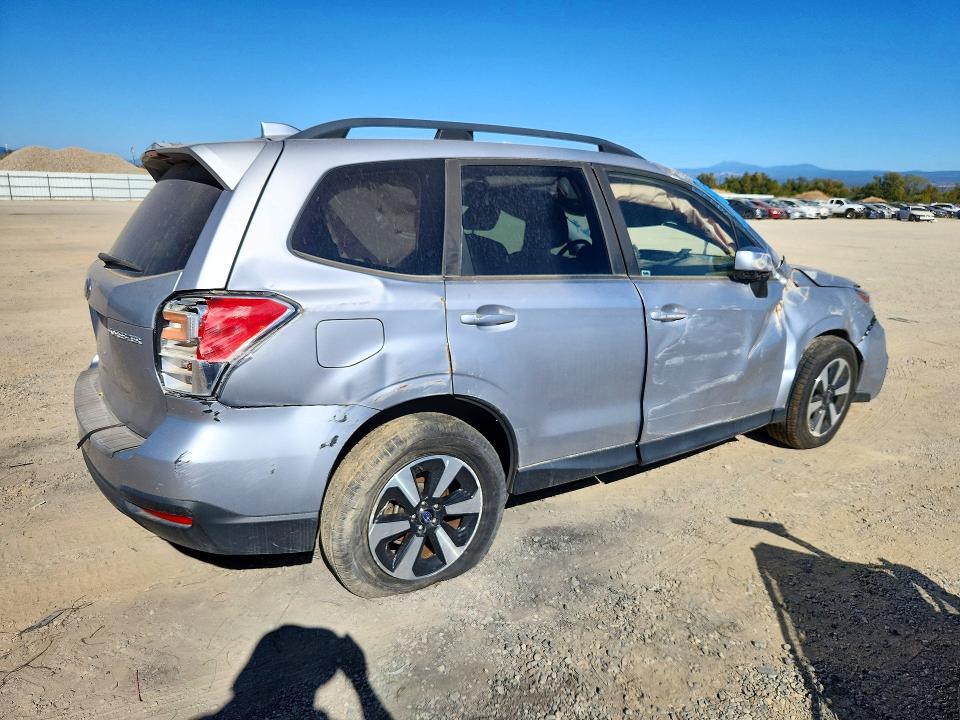 73527846 :رقم المزاد ، JF2SJAEC9JH406409 vin ، 2018 Subaru Forester مزاد بيع