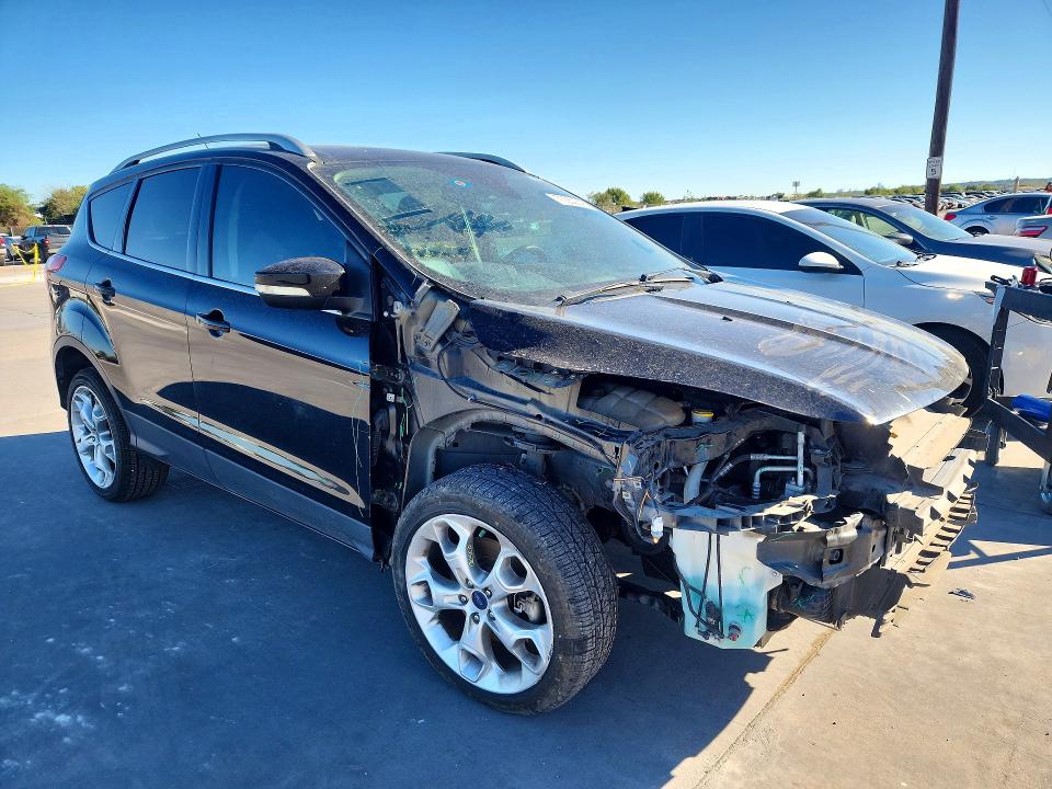 Продажа на аукционе авто 2016 Ford Escape, vin: 1FMCU0J97GUC78388, номер лота: 73352646
