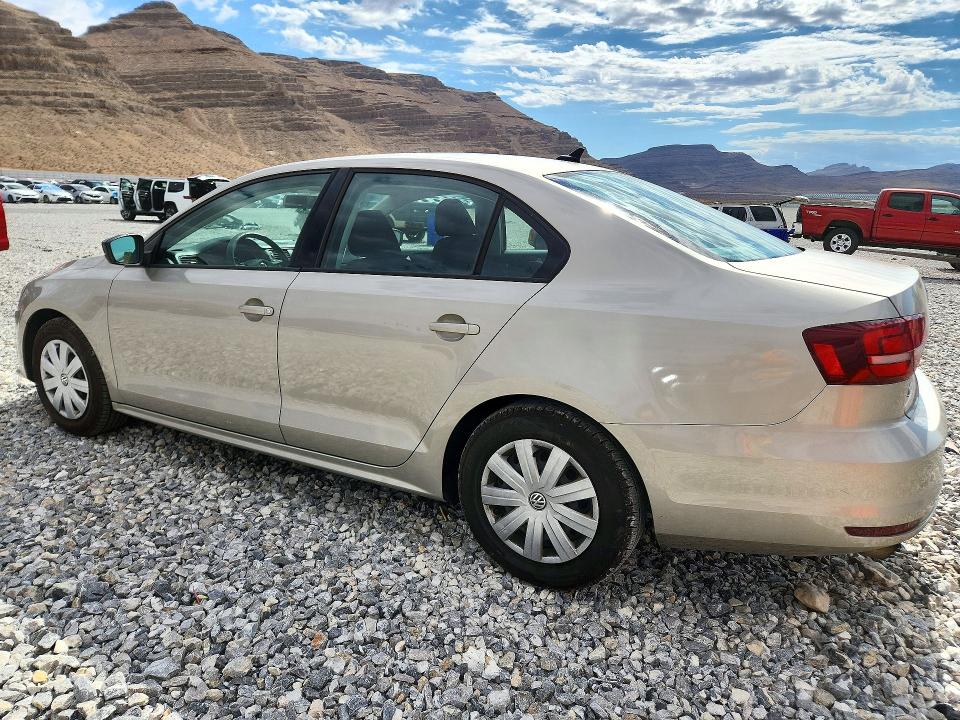71965006 :رقم المزاد ، 3VW267AJ2GM317774 vin ، 2016 Volkswagen Jetta مزاد بيع