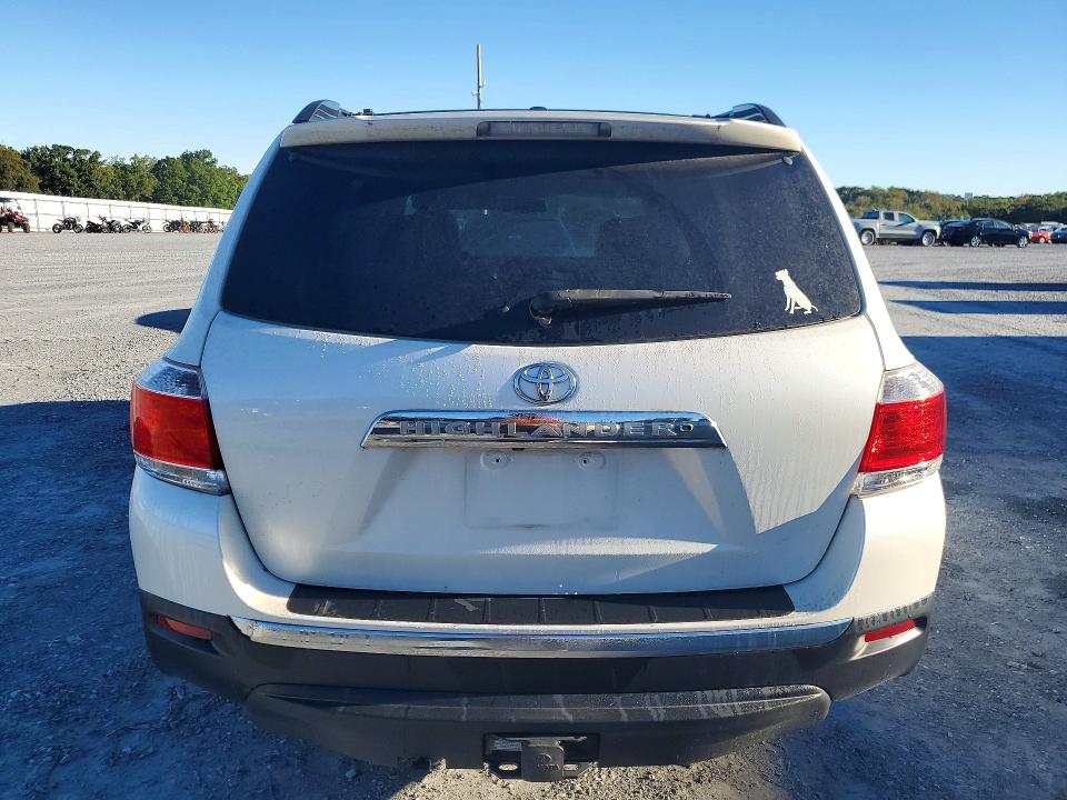 2011 Toyota Highlander მანქანა იყიდება აუქციონზე, vin: 5TDZA3EH8BS016550, აუქციონის ნომერი: 71878276