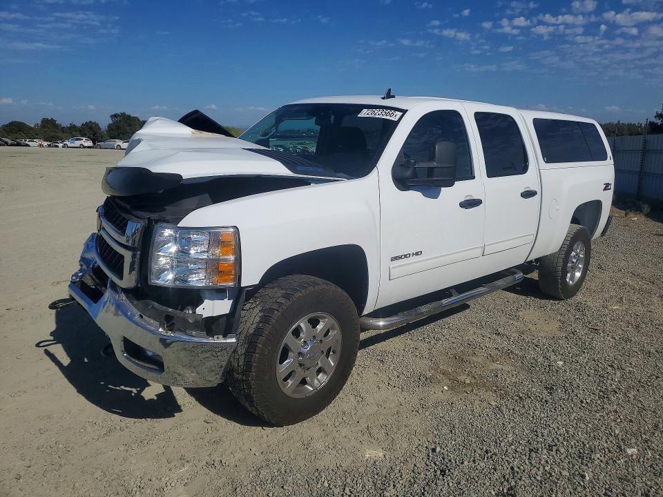 72623566 :رقم المزاد ، 1GC1KXCG0EF118683 vin ، 2014 Chevrolet Silverado مزاد بيع