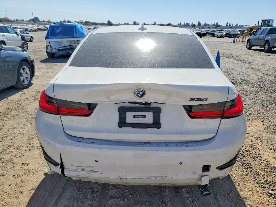 70377516 :رقم المزاد ، 3MW5R1J06M8C06870 vin ، 2021 Bmw 330i مزاد بيع