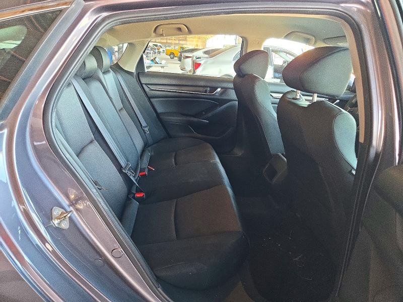 Продажа на аукционе авто 2018 Honda Accord, vin: 1HGCV1F19JA268174, номер лота: 72271166