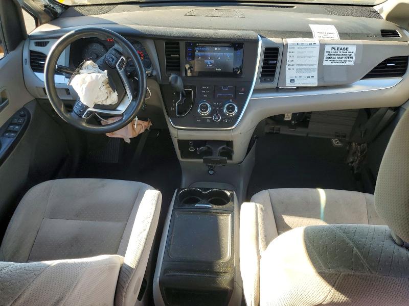 72241686 :رقم المزاد ، 5TDKZ3DCXHS804240 vin ، 2017 Toyota Sienna مزاد بيع