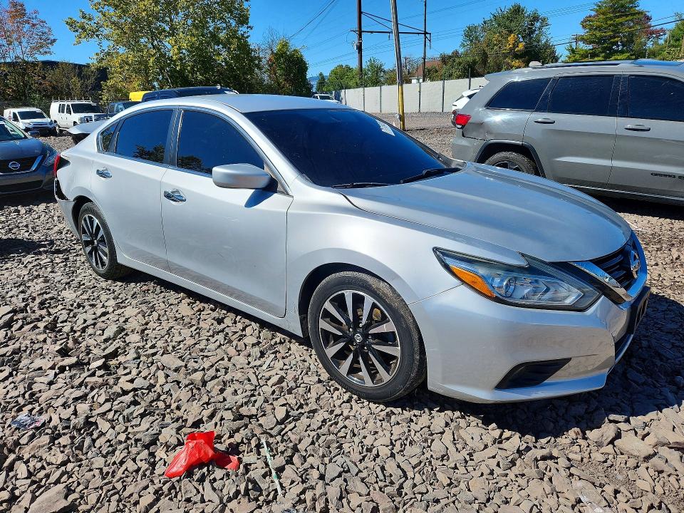 Продажа на аукционе авто 2018 Nissan Altima, vin: 1N4AL3APXJC274479, номер лота: 71775416
