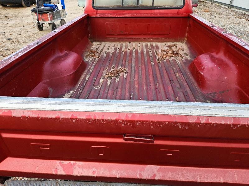 71393336 :رقم المزاد ، 1FTDF15N4FNA37848 vin ، 1985 Ford F150 مزاد بيع