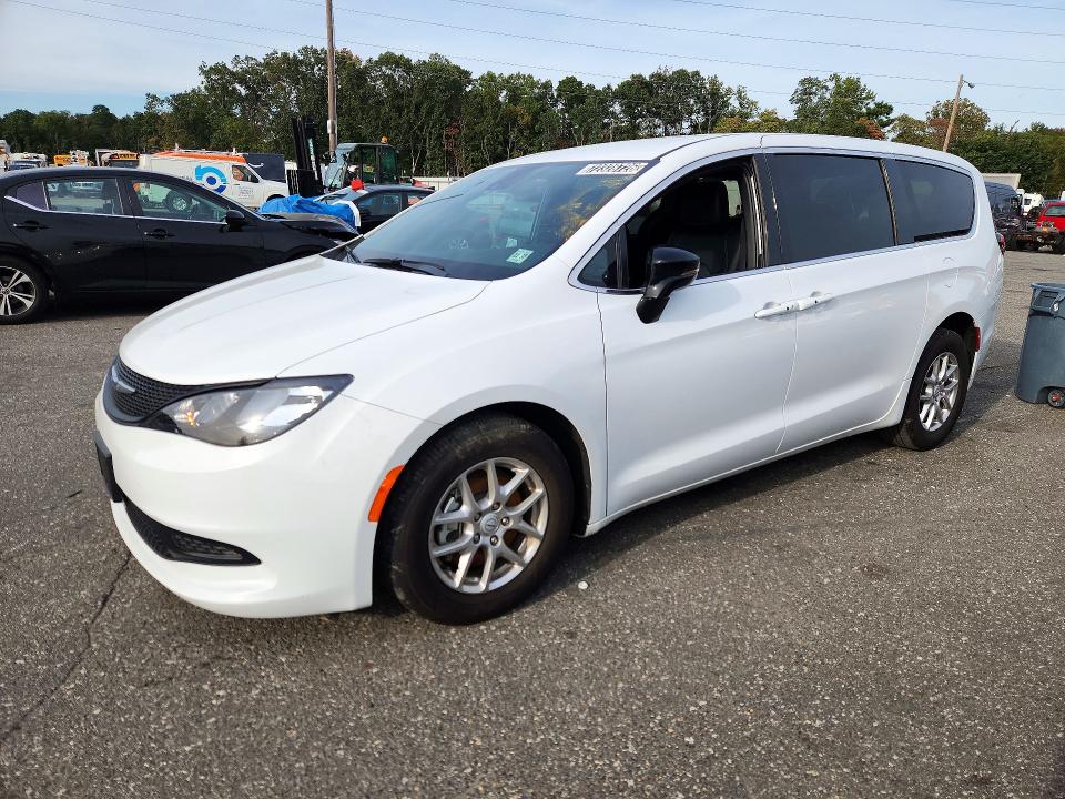 Auction sale of the 2025 Chrysler Voyager, vin: 2C4RC1CG0SR614052, lot number: 72328726