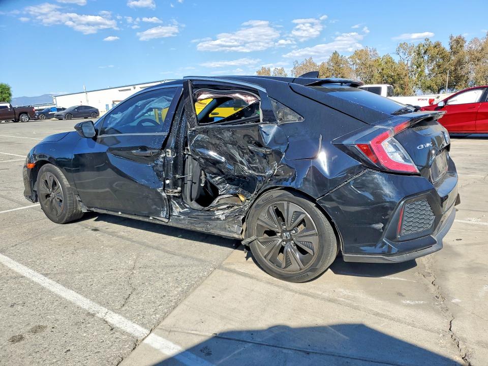 2018 Honda Civic მანქანა იყიდება აუქციონზე, vin: SHHFK7H56JU416892, აუქციონის ნომერი: 72017786
