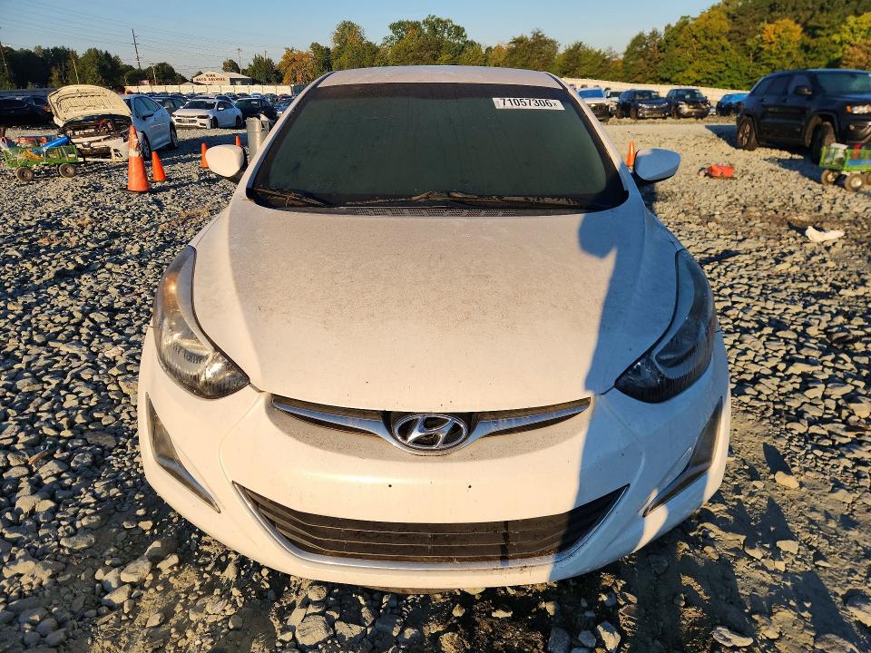 Продажа на аукционе авто 2015 Hyundai Elantra, vin: 5NPDH4AE4FH586662, номер лота: 71057306