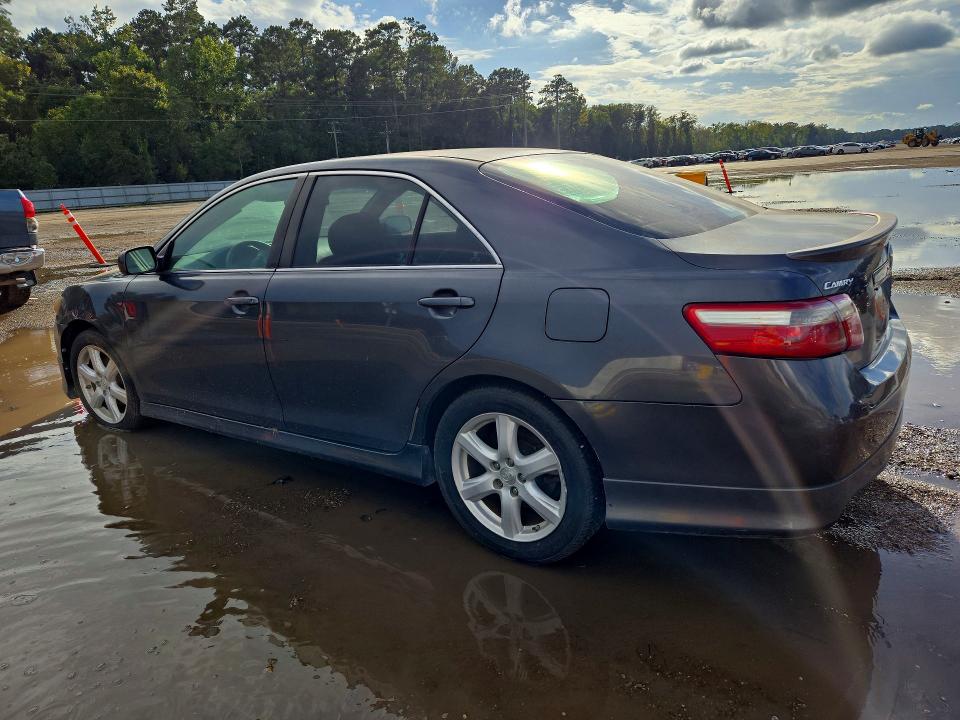 71391686 :رقم المزاد ، 4T1BE46K17U647354 vin ، 2007 Toyota Camry مزاد بيع
