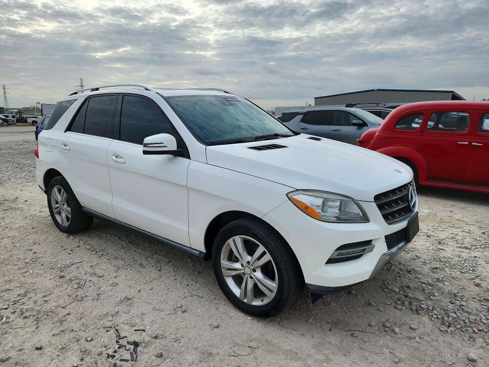 2015 Mercedes-benz Ml მანქანა იყიდება აუქციონზე, vin: 4JGDA5JB7FA480807, აუქციონის ნომერი: 72477986