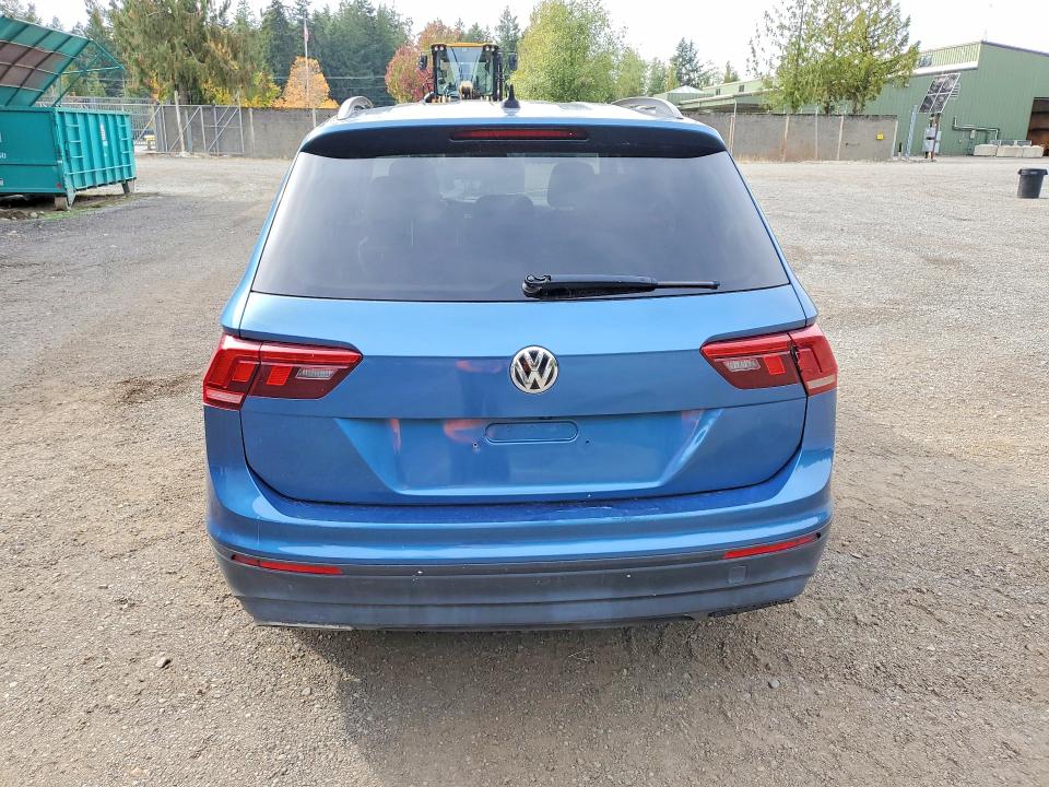 Продажа на аукционе авто 2020 Volkswagen Tiguan, vin: 3VV1B7AX3LM059758, номер лота: 70737666