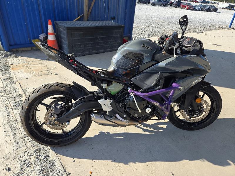 73589716 :رقم المزاد ، JKAEXEJ15JDA02341 vin ، 2018 Kawasaki Ex650 مزاد بيع